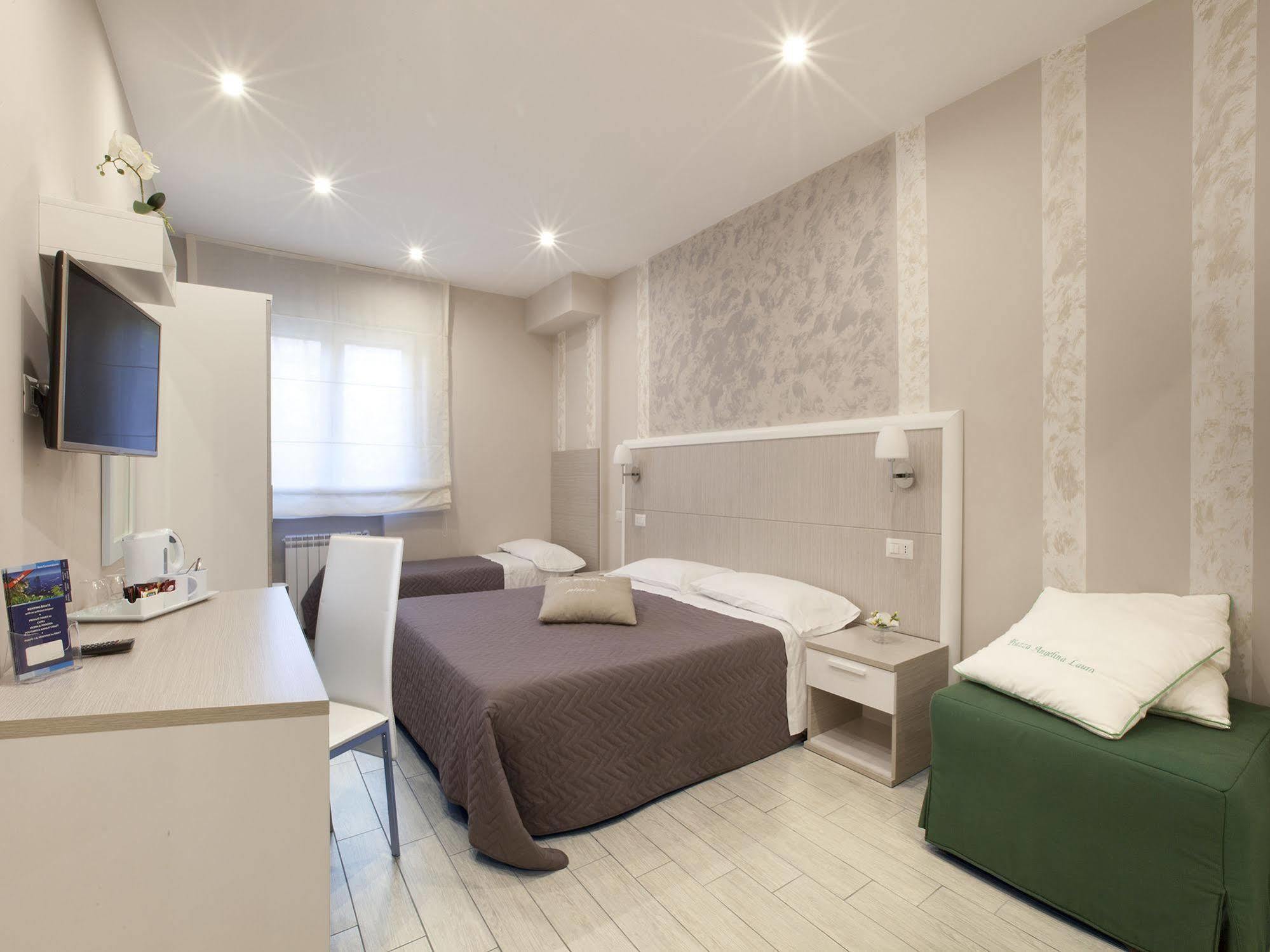 ソレント Le Quattro Piazze Bed & Breakfast エクステリア 写真