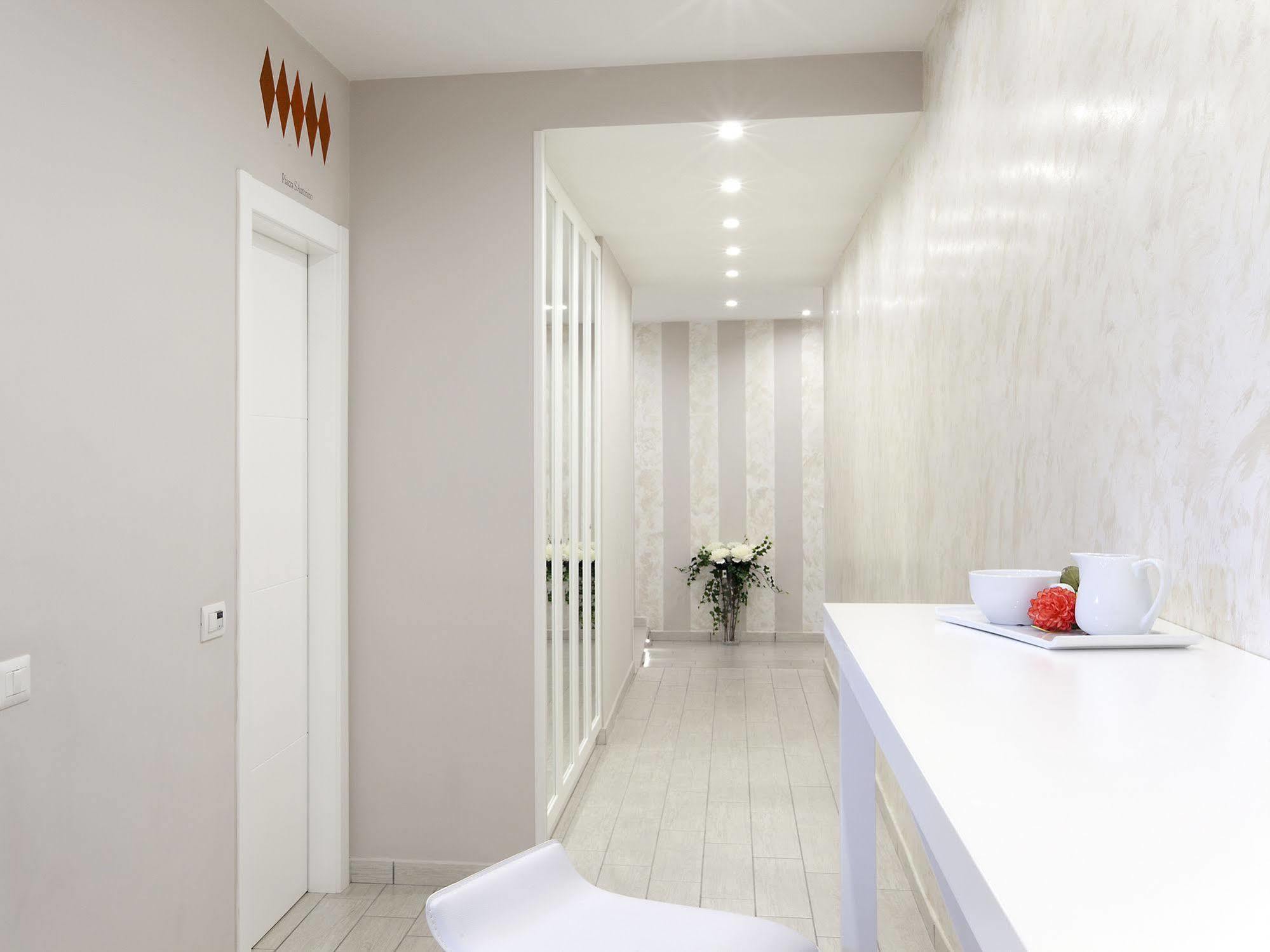 ソレント Le Quattro Piazze Bed & Breakfast エクステリア 写真